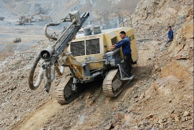 開(kai)山KG930B潛孔(kong)鑽車 開(kai)山KG930B潛孔(kǒng)鑽車