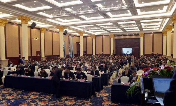 開山經(jing)銷商 開山(shan)經銷商(shāng)