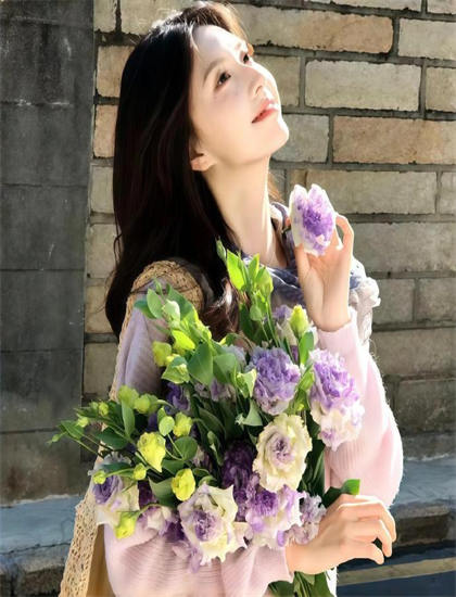 《巧手女孩》美学价值分析划时代的：艺术美感与审美特征探讨